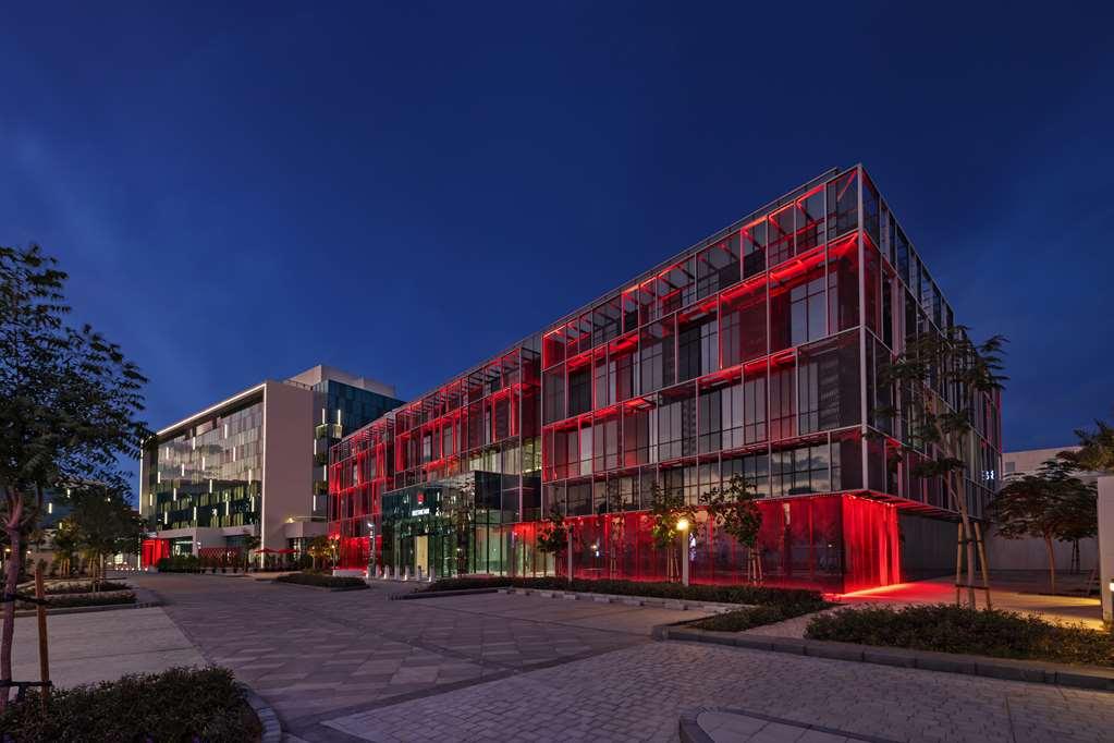 Hotel Radisson Red Silicon Oasis