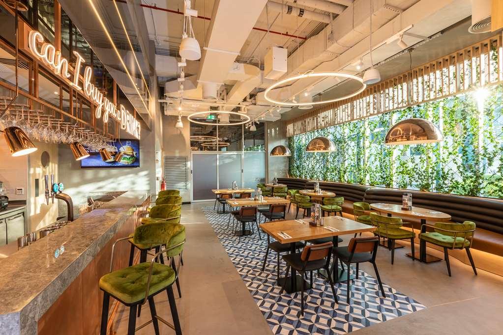 Hotel Radisson Red Silicon Oasis Dubai