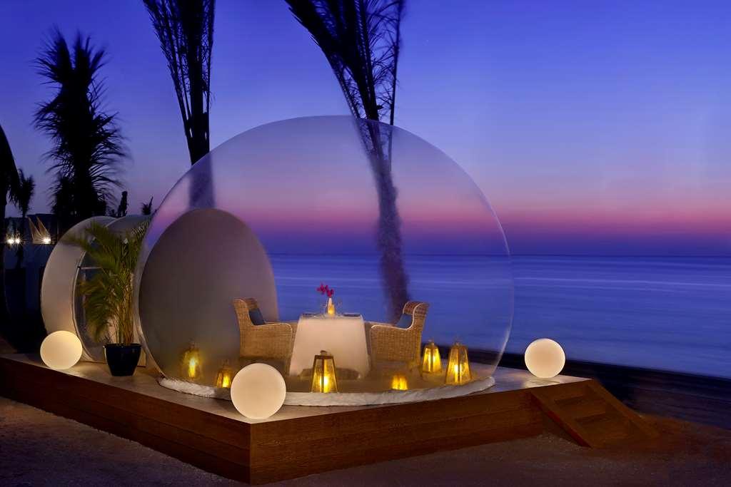 Anantara World Islands *