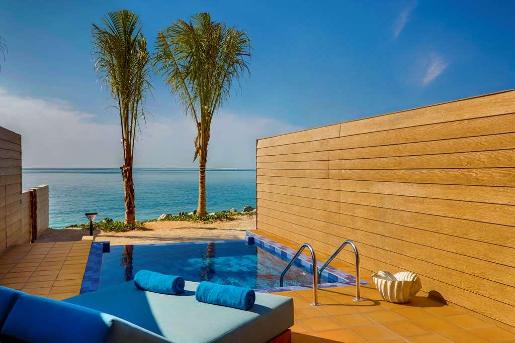 Hotel Anantara World Islands *