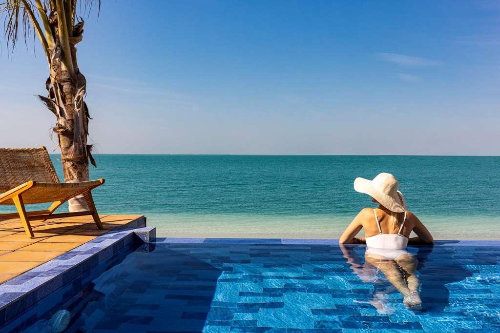 Hotel Anantara World Islands Dubai