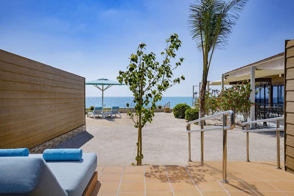 Anantara World Islands * Dubai