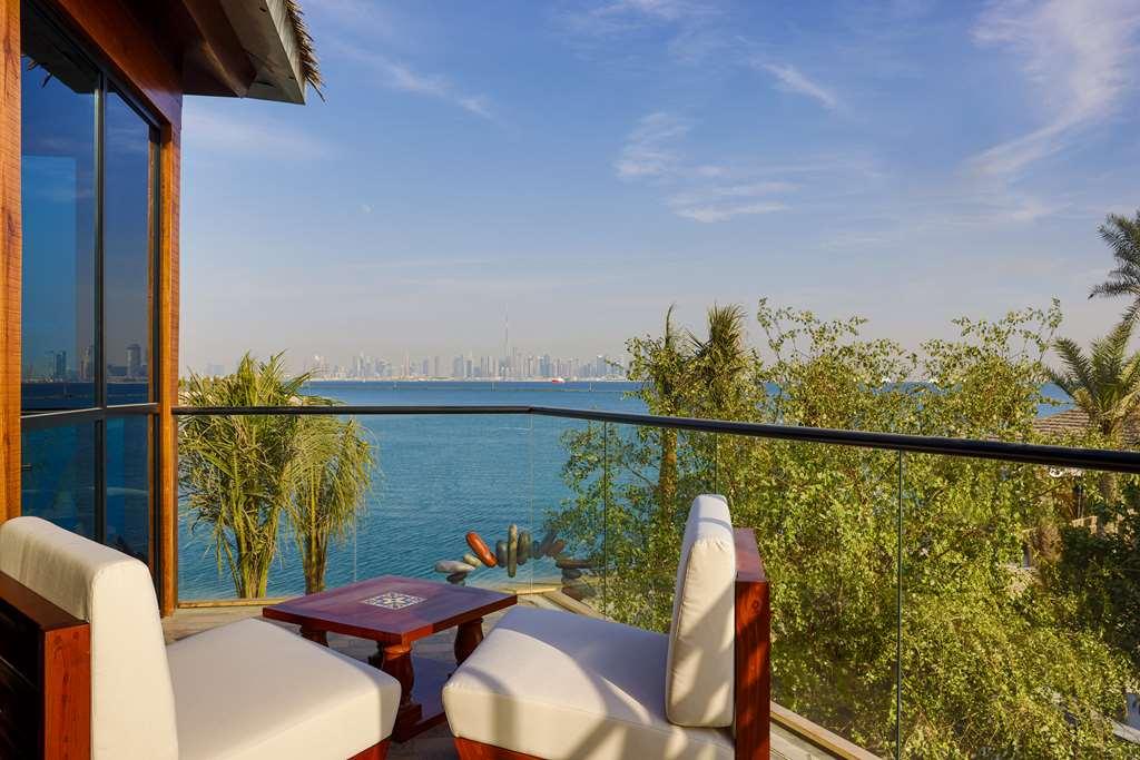 Hotel Anantara World Islands *
