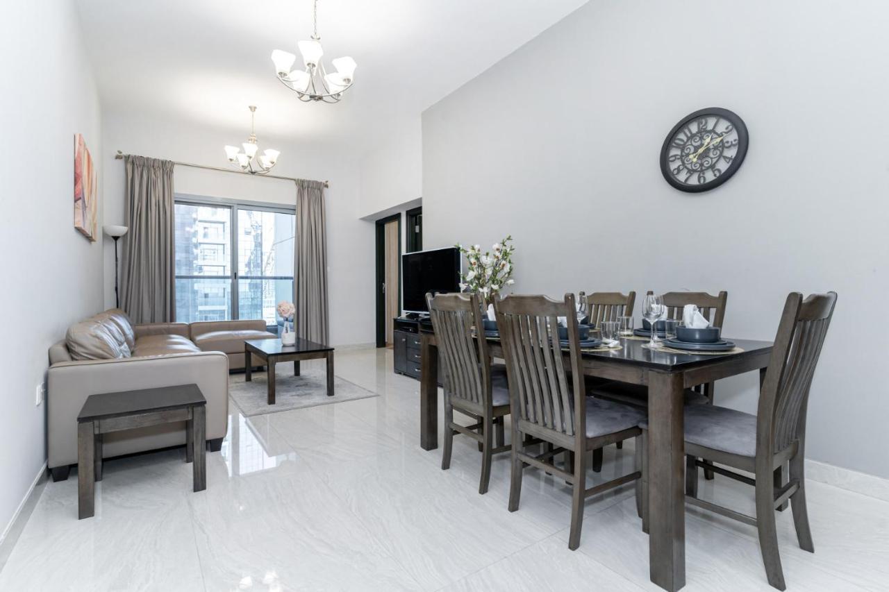Group I Near Mall I Family Friendly Apartment Dubai