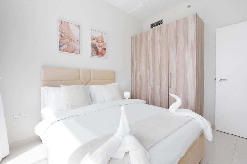 Ivory Dew 1 Bedroom Apartment *