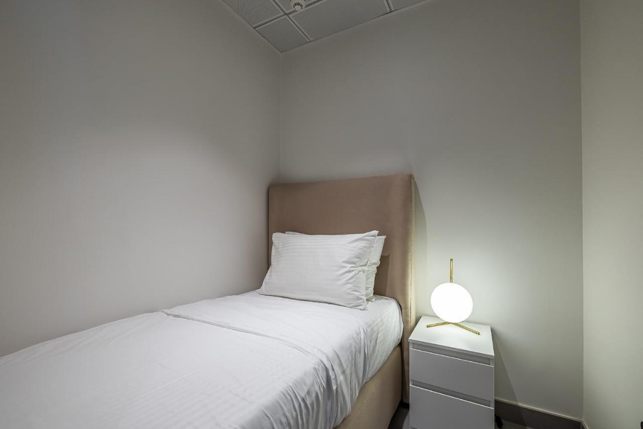 Apartment Spacious 3bdr With Maid I Creek Harbour I Creek Gate Tower 2