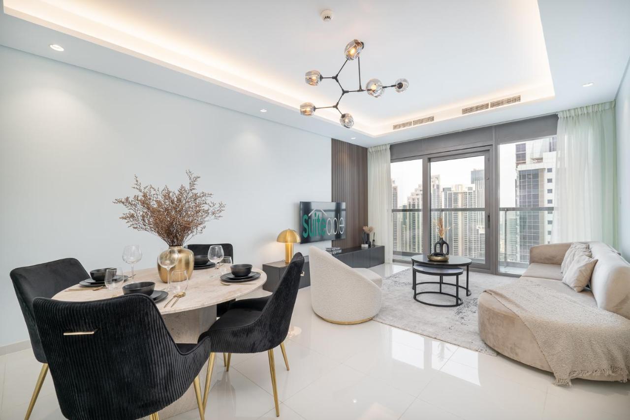 Stylish 2bedroom W Infinity Pool On The 64th Floor Apartment Dubai