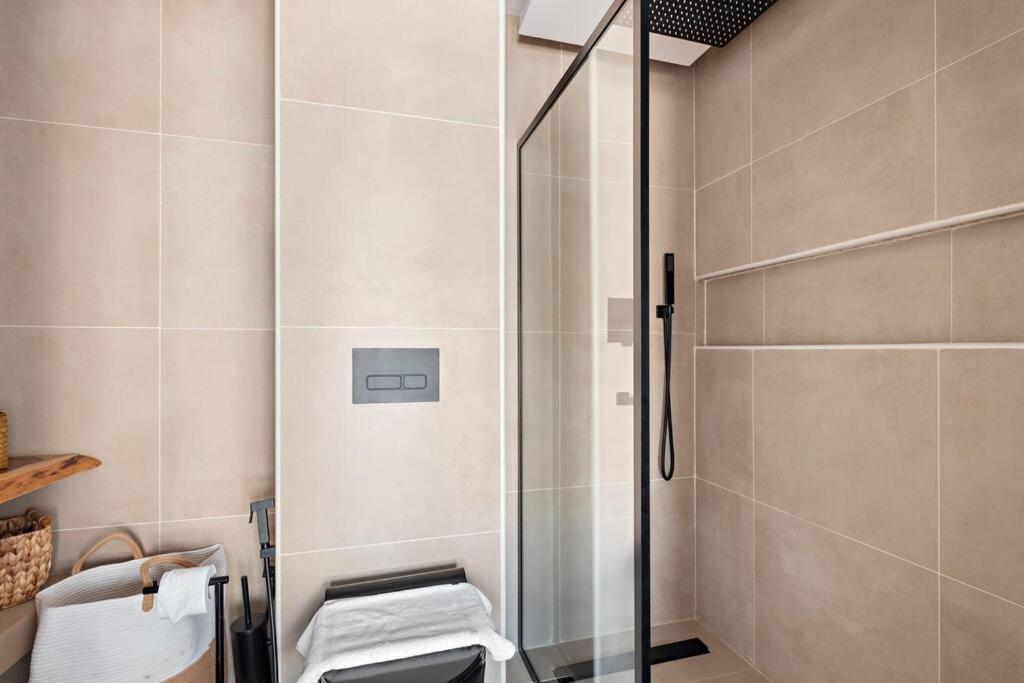 Apartment Chic Studio With A Bath Tub, Pool & Gym Near Golf Club *