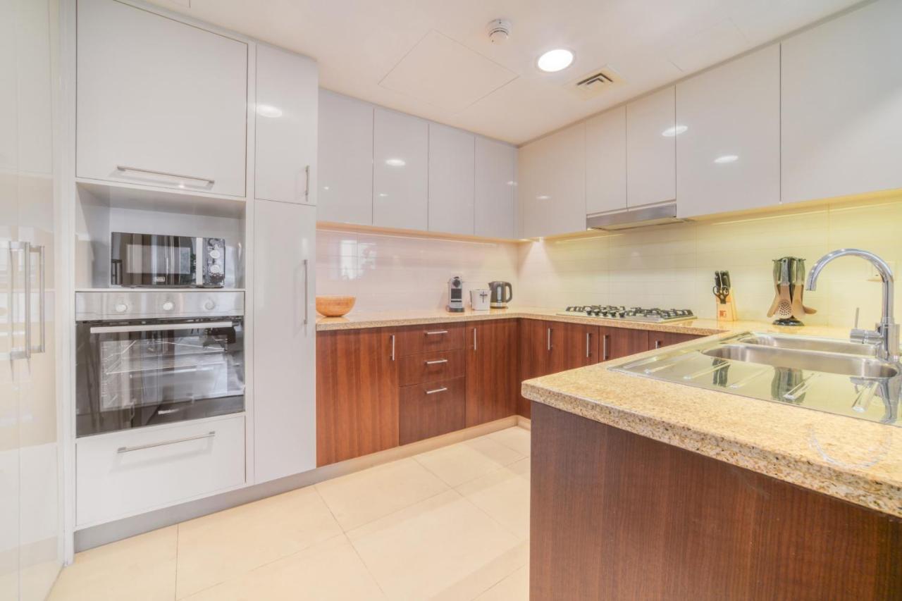 Apartment Burj Vista Tower 1 - View, Downtown - Mint Dubai
