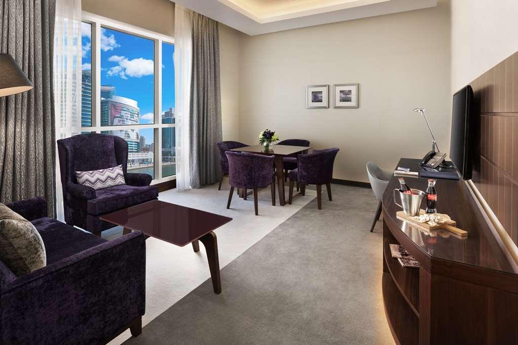 Radisson Blu Hotel. Waterfront Hotel