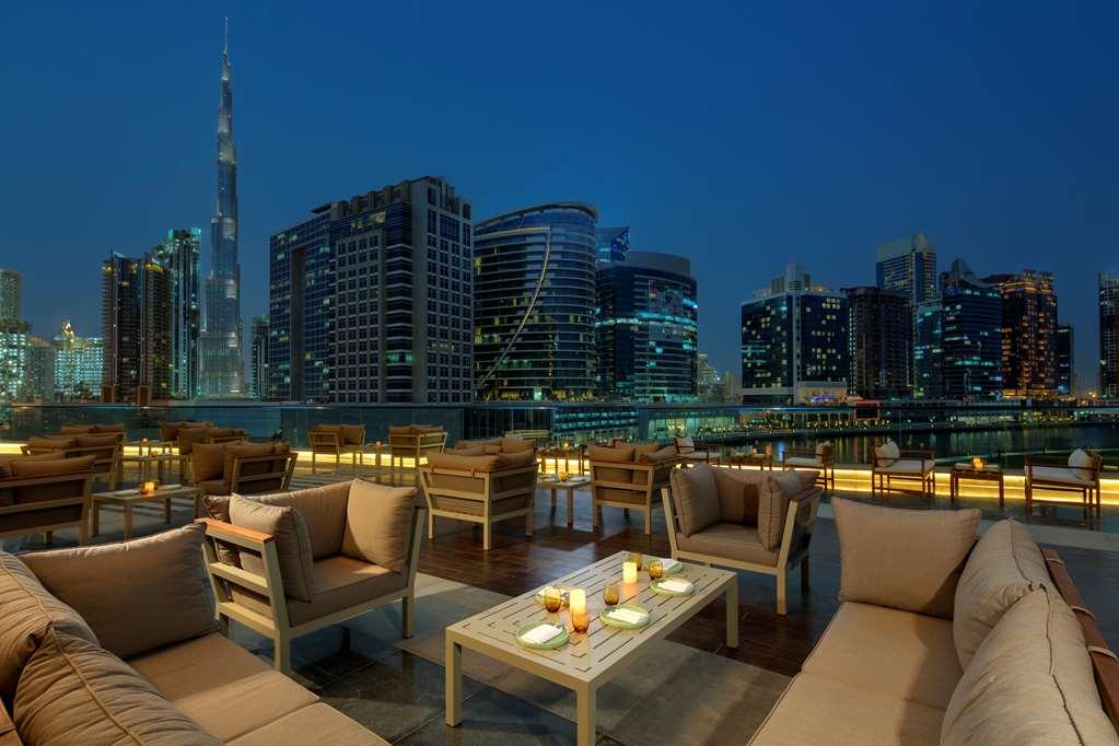 Hotel Radisson Blu Hotel. Waterfront Dubai