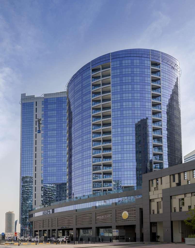 Hotel Radisson Blu Hotel. Waterfront Dubai