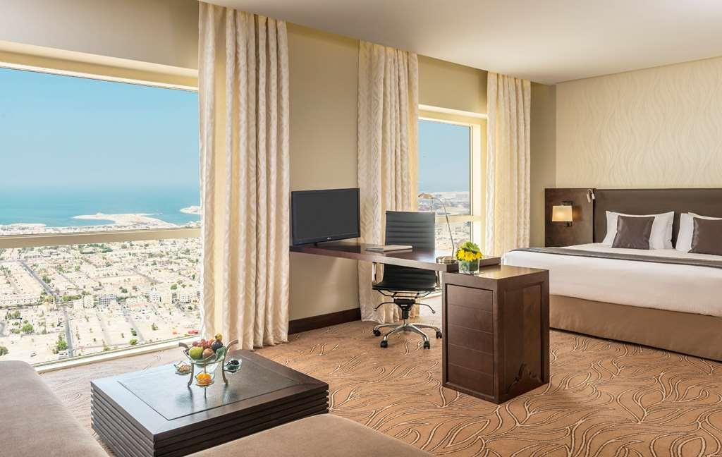 Hotel The Tower Plaza *