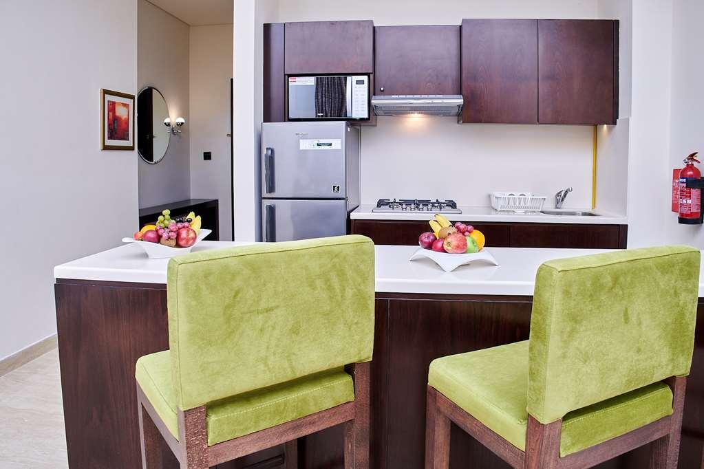 Carlton Creek Hotel Dubai