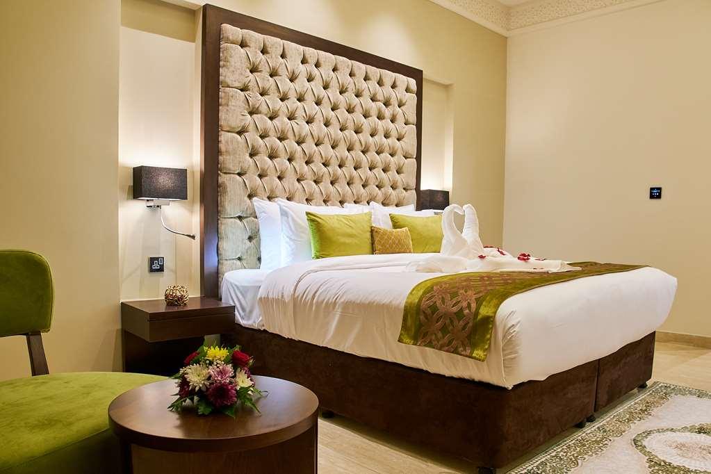 Carlton Creek Dubai