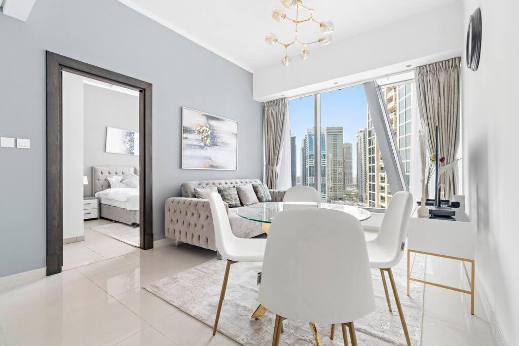 Modern 1br Near Marina Mall Dubai