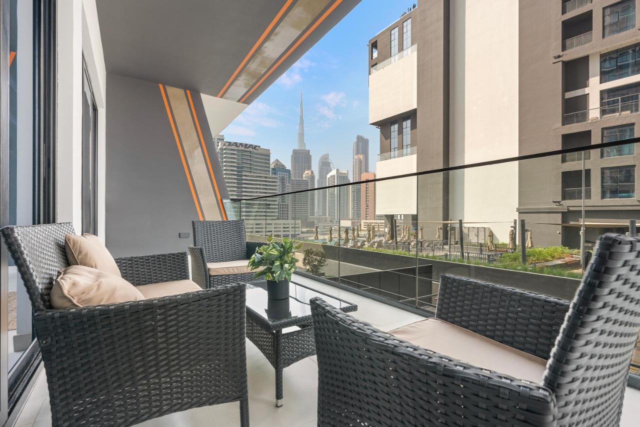 Welhome - Contemporary 1br In Binghatti Canal & Burj Views Apartment