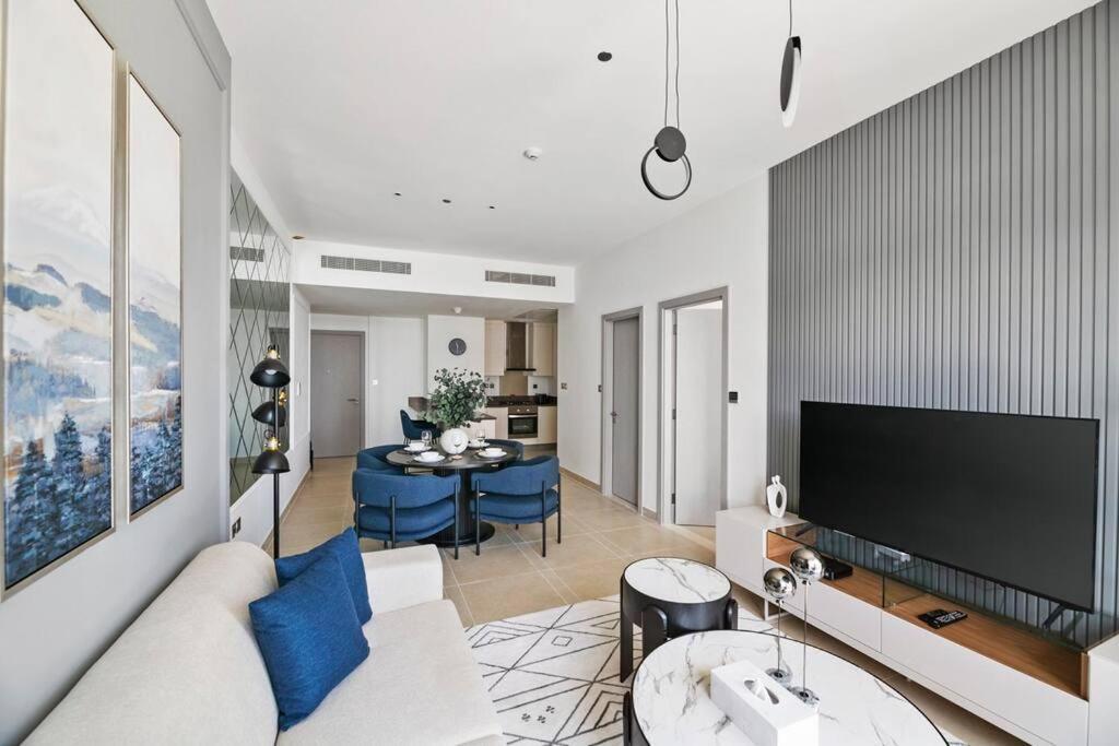 Stonetree - Modern Living In Marina Apartment *