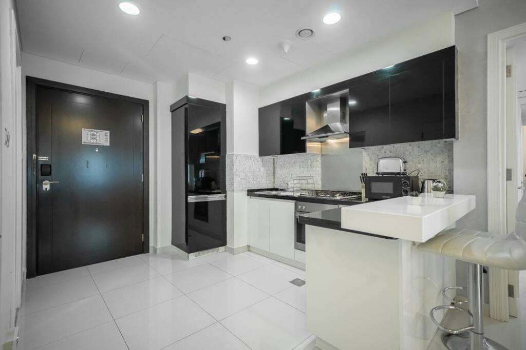 Stonetree - Furnished 1br In Prime Location Apartment *