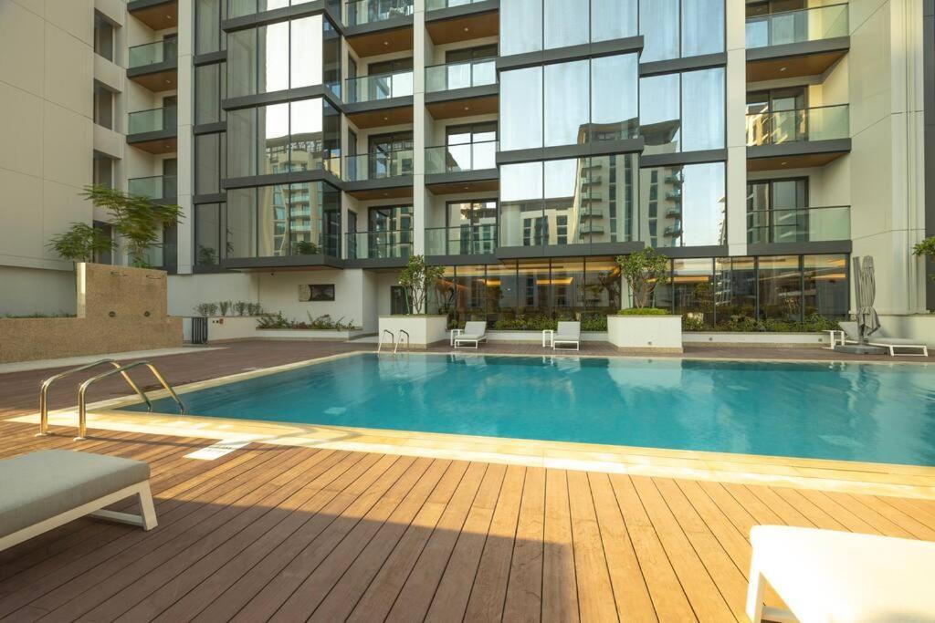 By Latinem Luxury 1br Holiday Opa2410 Near Burj Khalifa Apartment