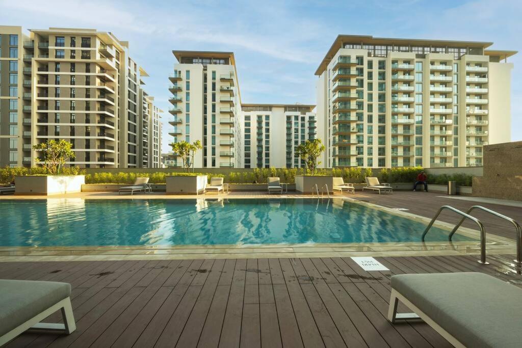 By Latinem Luxury 1br Holiday Opa2410 Near Burj Khalifa
