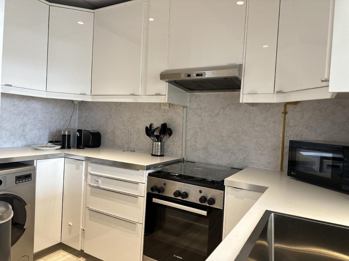 Plaza Residences - 2br - Allsopp&allsopp Dubai