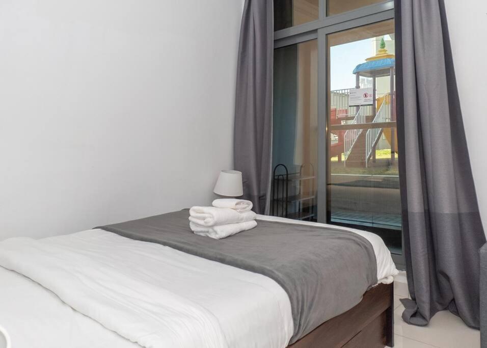 Stonetree - Cozy In Business Bay Apartment Dubai