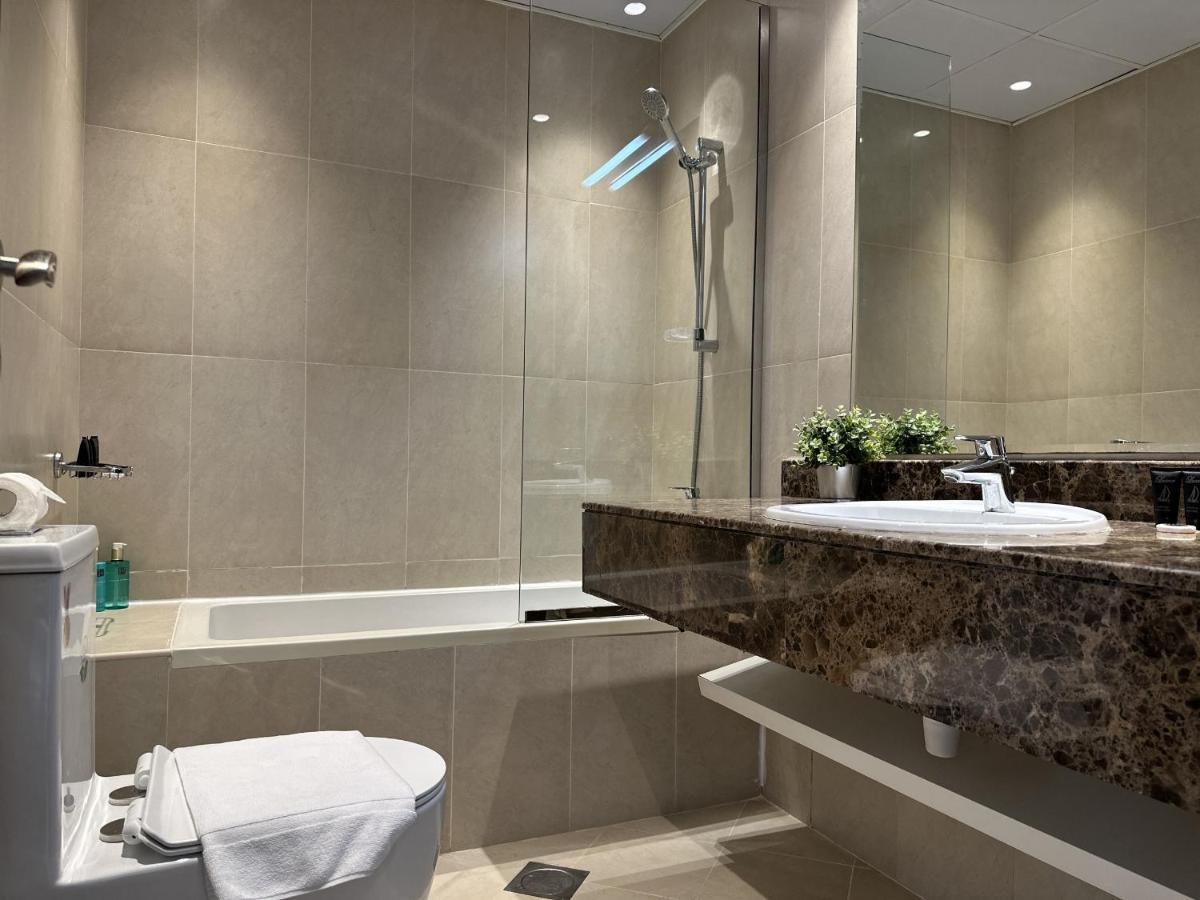 Apartment Plaza Residences - 2br - Allsopp&allsopp