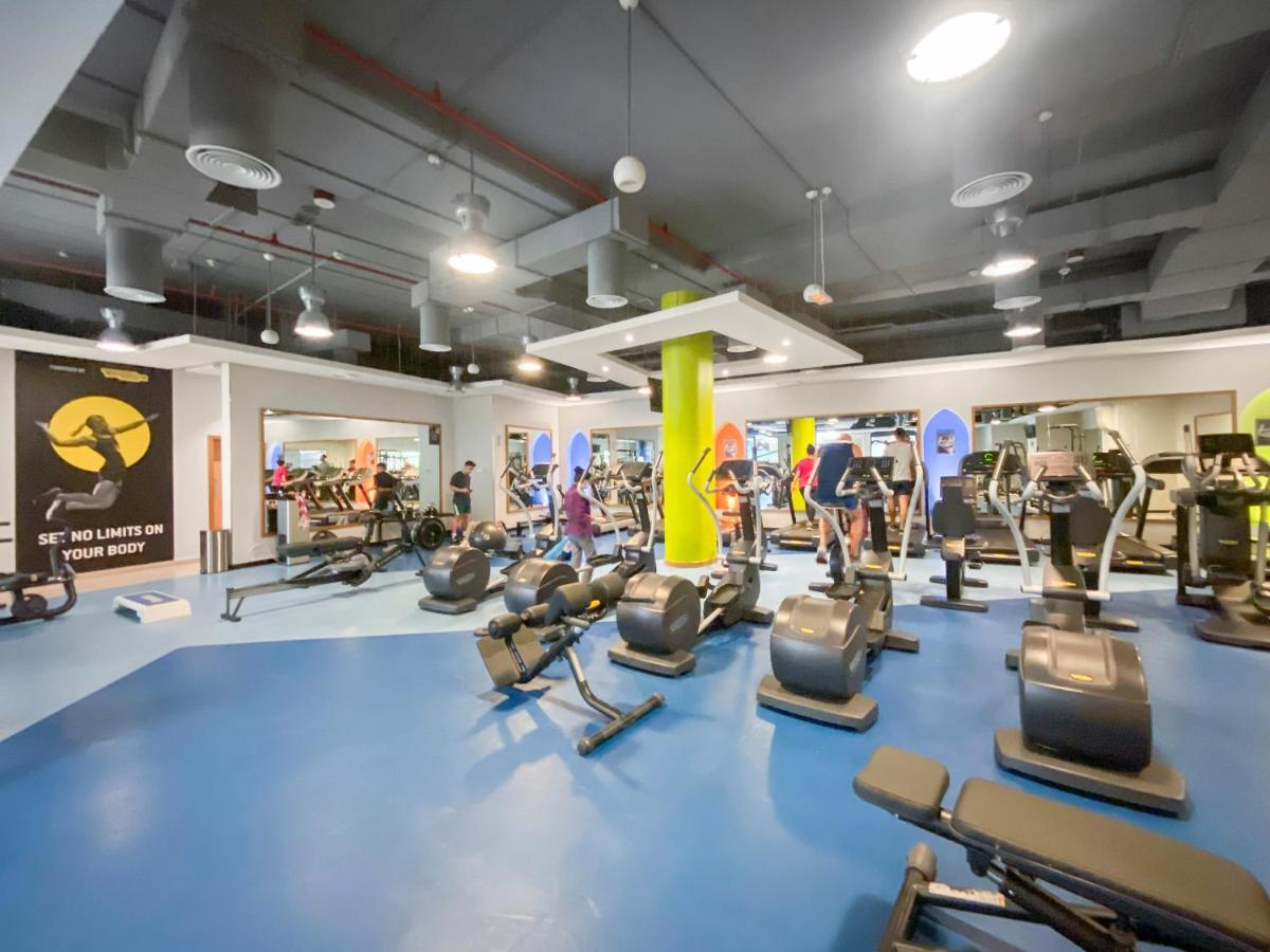 Fab 2br With A Sea View & Eye, Pool & Gym *