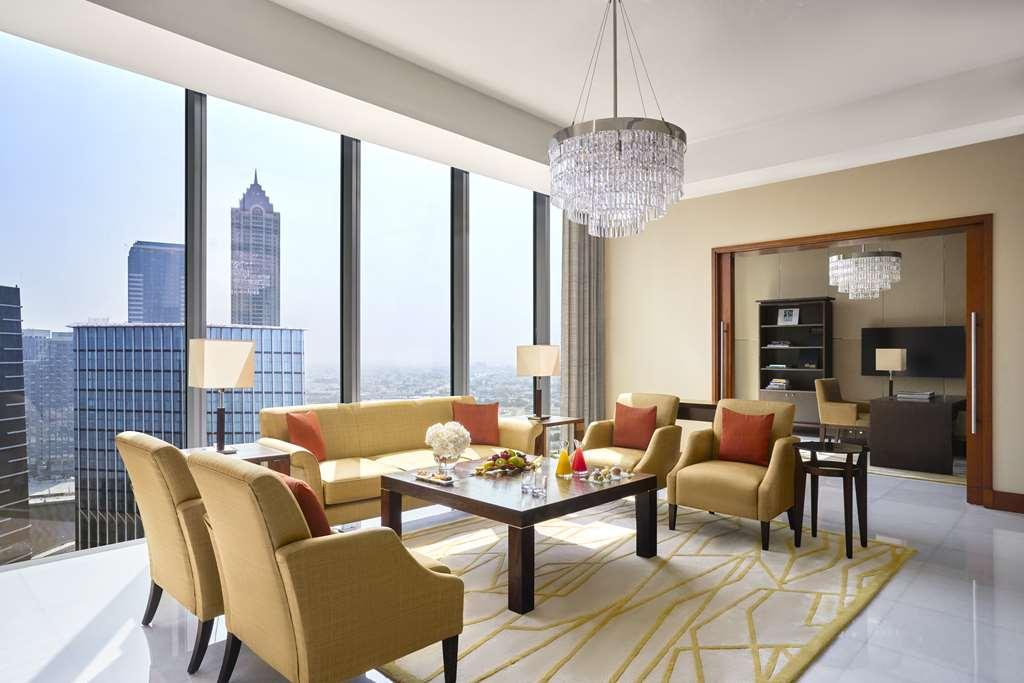 Hotel Anantara Downtown