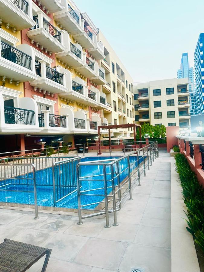 Apartment Luxurious Living In Jumeirah Village Circle, Dubai