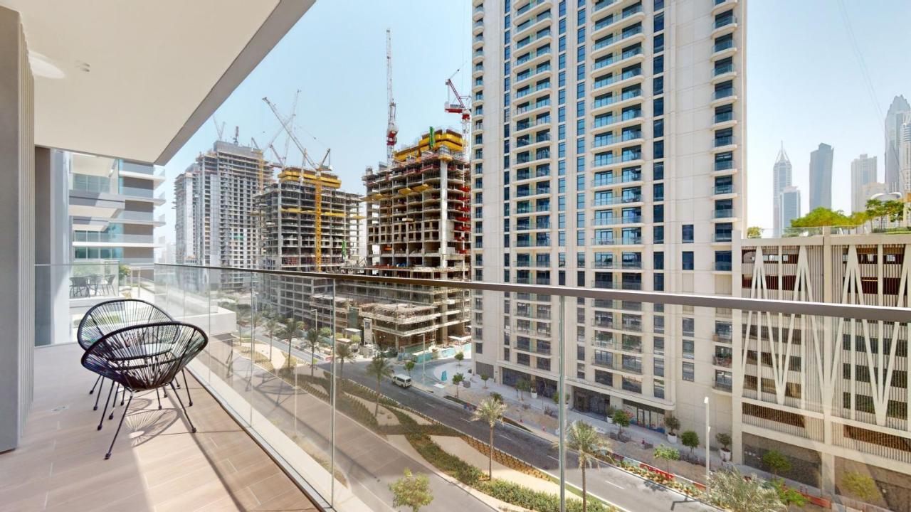 Primestay - Isle 1br, Emaar Beachfront, Direct Access Apartment *