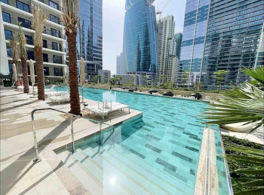 Apartment New 1br Close To Burj Khalifa Dubai