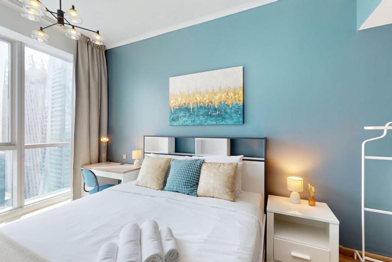 Apartment Torch Tower - Spectacular Two Bedroom