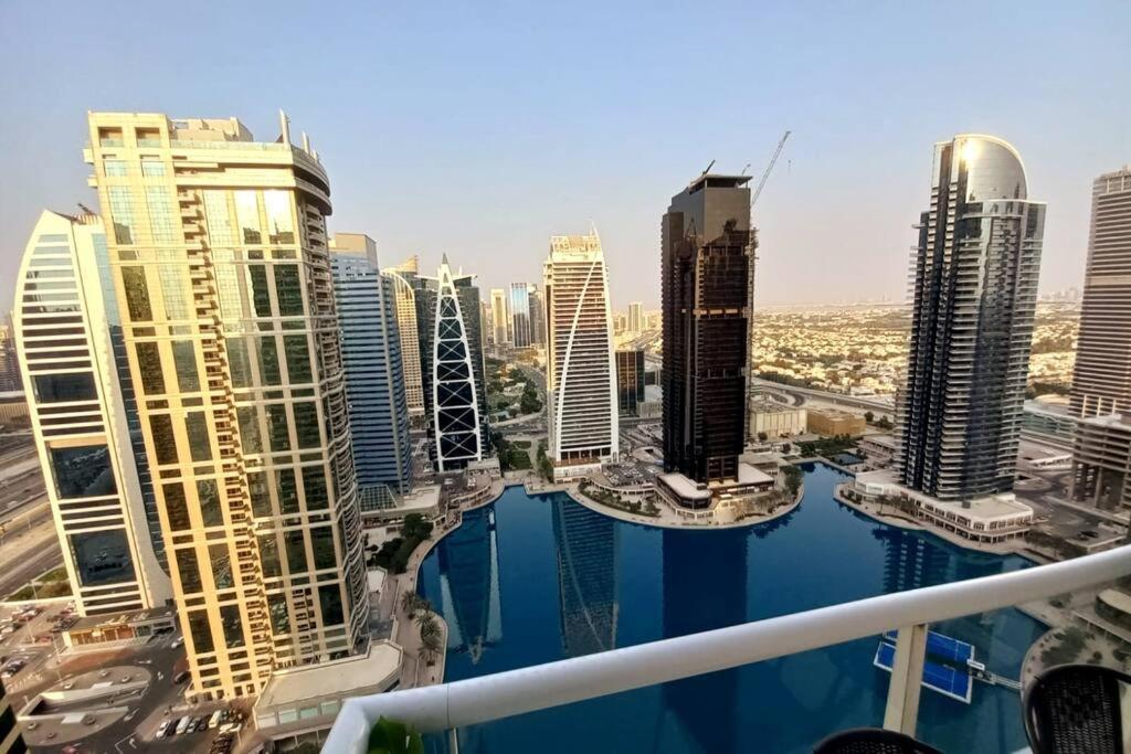 Stonetree - Furnished Near Metro Station Apartment Dubai