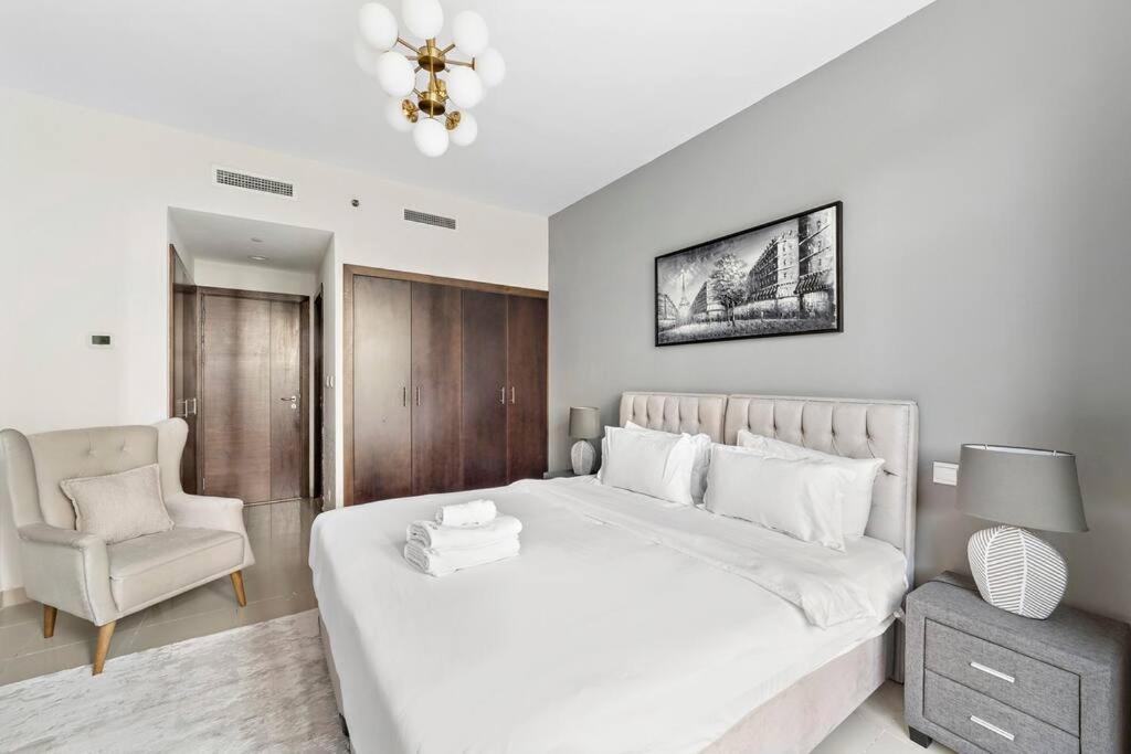 Stonetree - Modern Style 1 Bedroom Dubai