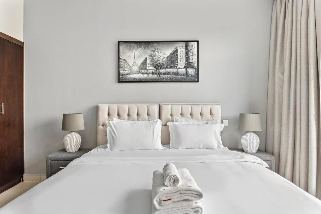 Stonetree - Modern Style 1 Bedroom