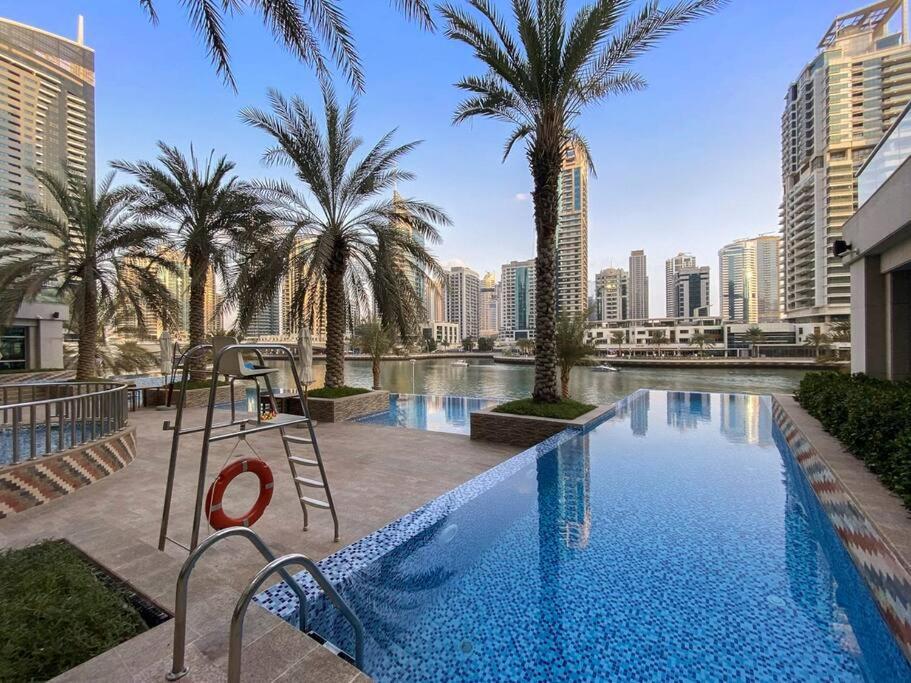 Stonetree - Modern Style 1 Bedroom Apartment