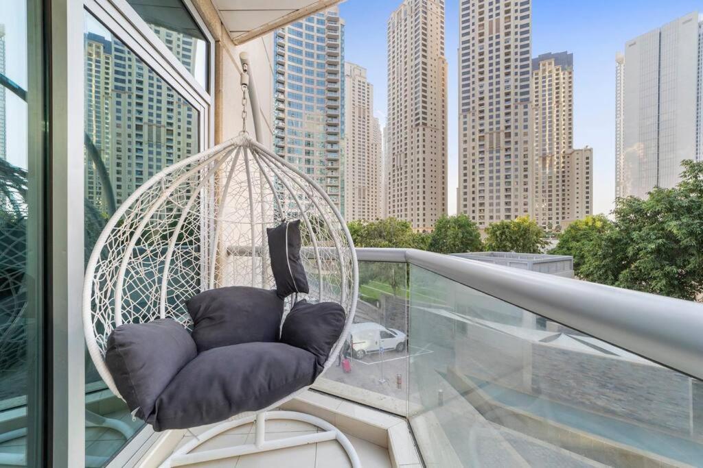 Stonetree - Modern Style 1 Bedroom Apartment Dubai