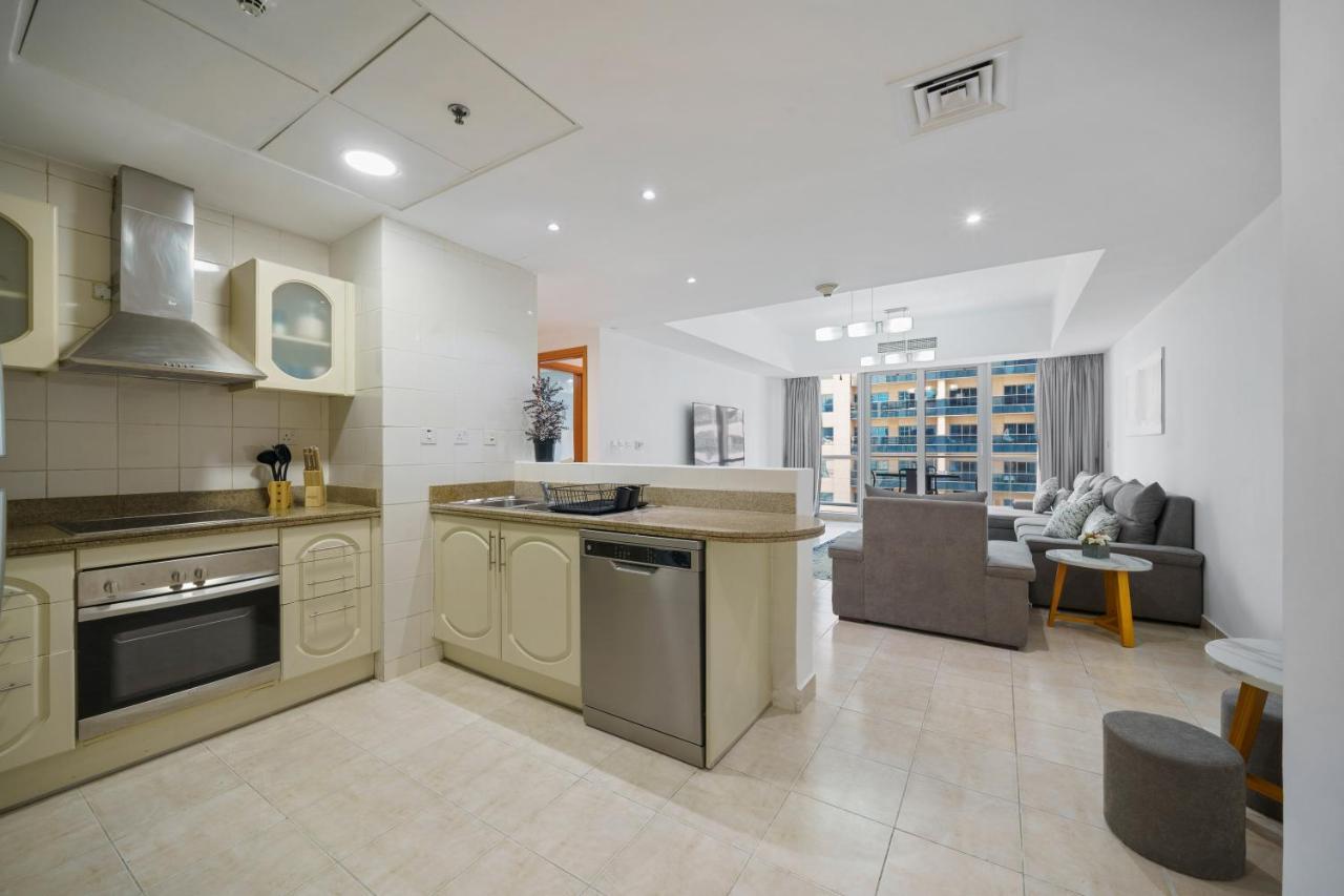 Delightful 2br In Damac Waves - 10 Min Walk2beach Apartment *