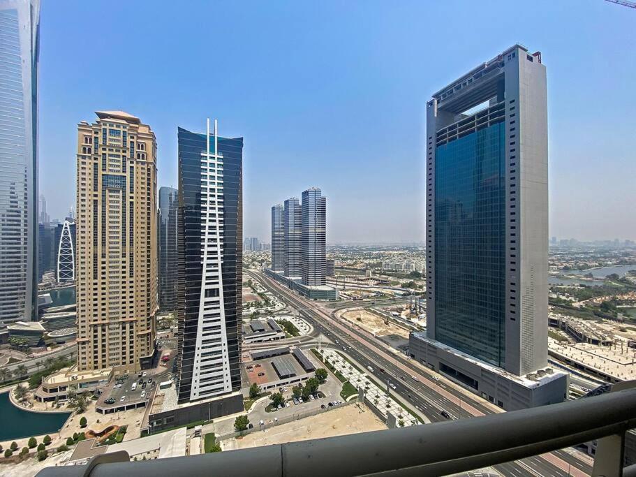 Stonetree - Unique 1br In Jlt Apartment *