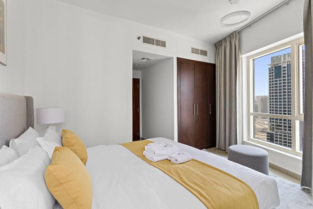Stonetree - Unique 1br In Jlt Apartment *
