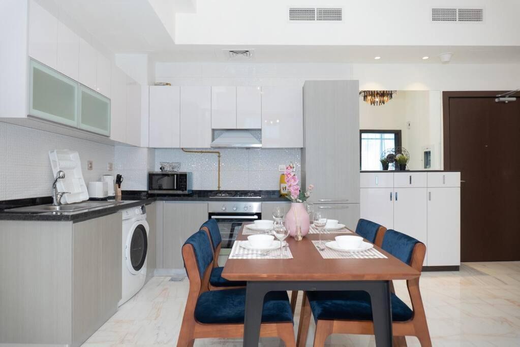 Stonetree - Modern 1br In Business Bay Apartment *