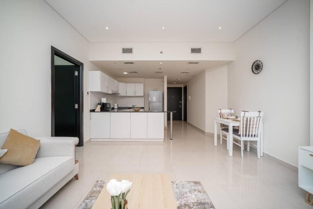 Stonetree - Furnished 1br Close To Metro * Dubai