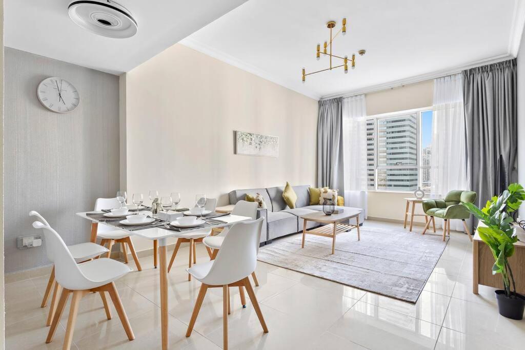 Apartment Stonetree - Sit Back, Relax And Your New View Awaits Dubai