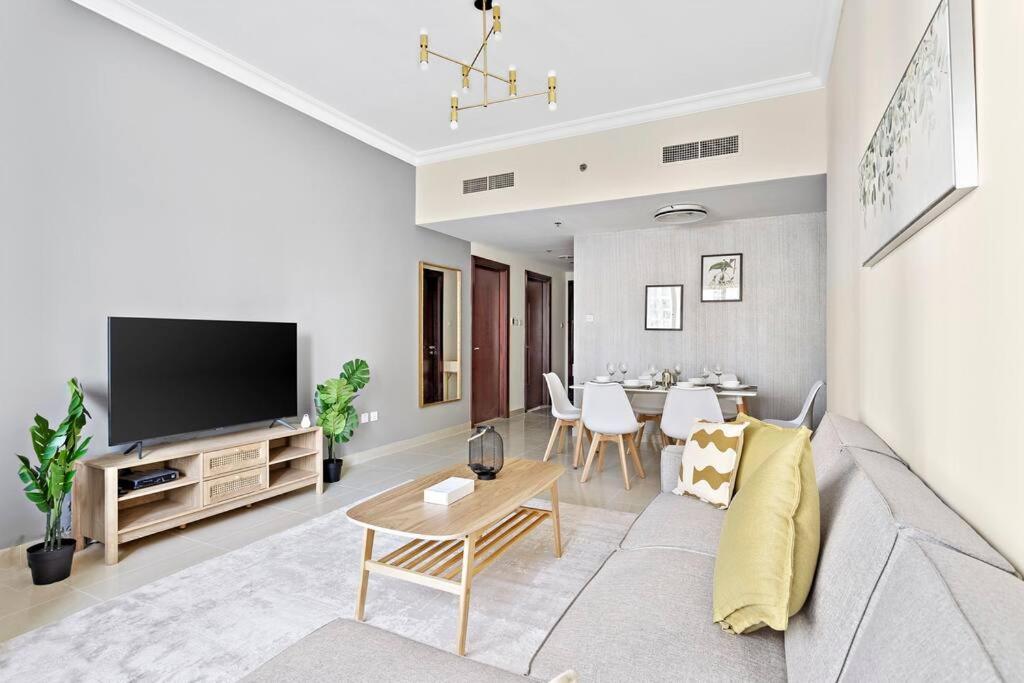 Stonetree - Sit Back, Relax And Your New View Awaits Dubai