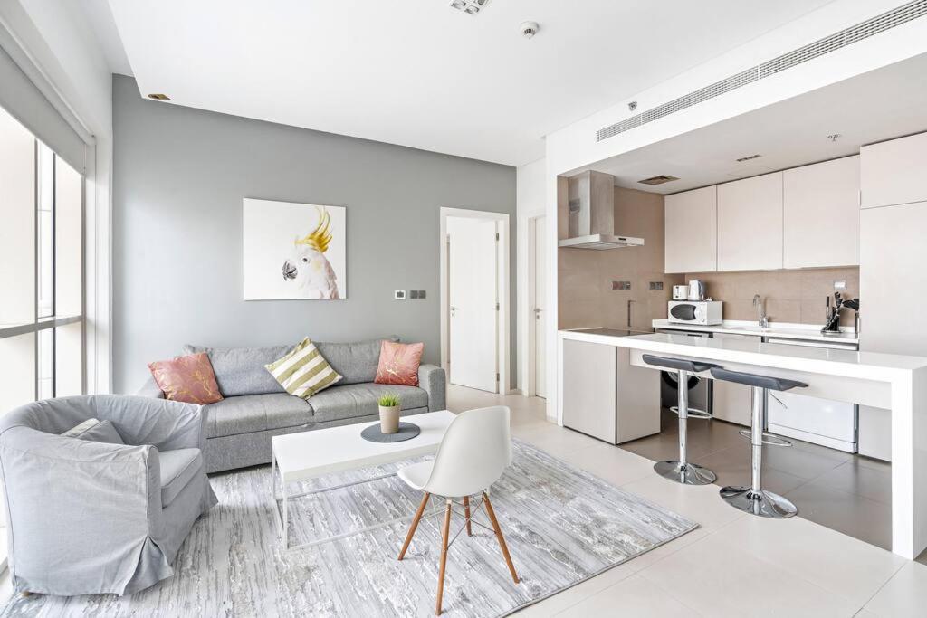 Stonetree - West Avenue 1 Br- Close To Marina Mall & Metro Apartment *