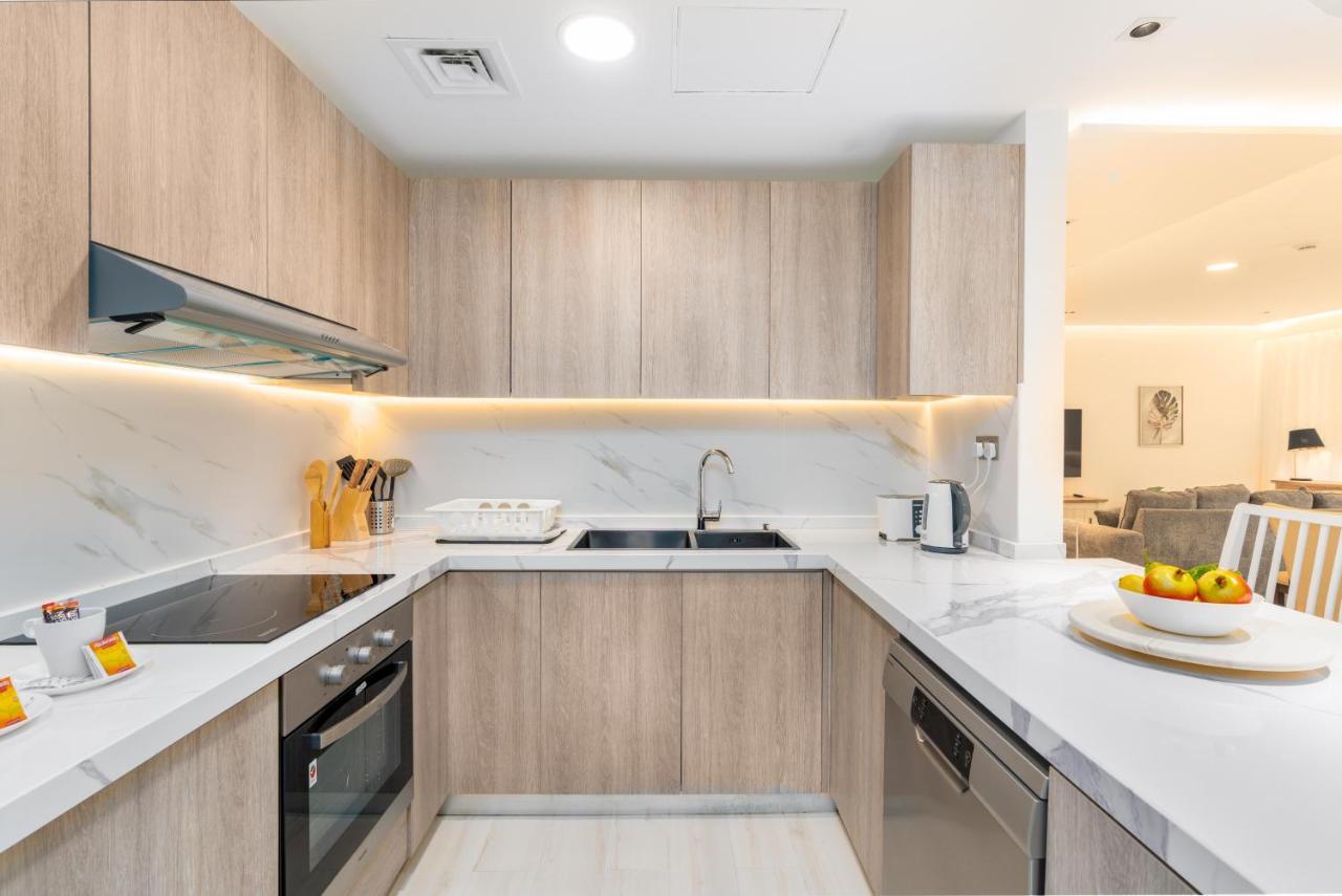 Vacay Lettings Fully Renovated Lux Beachfront 3bed At Jbr Dubai