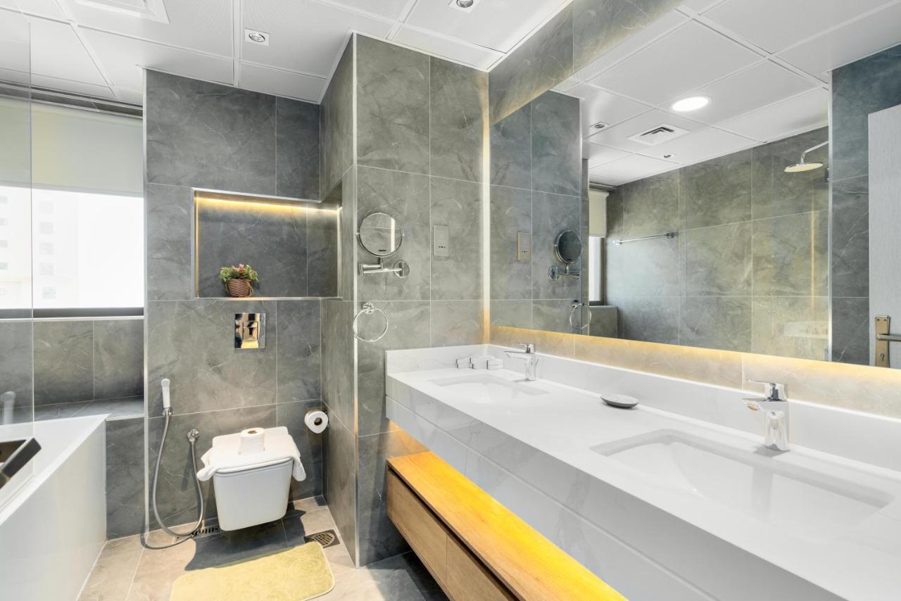 Apartment Vacay Lettings Fully Renovated Lux Beachfront 3bed At Jbr Dubai