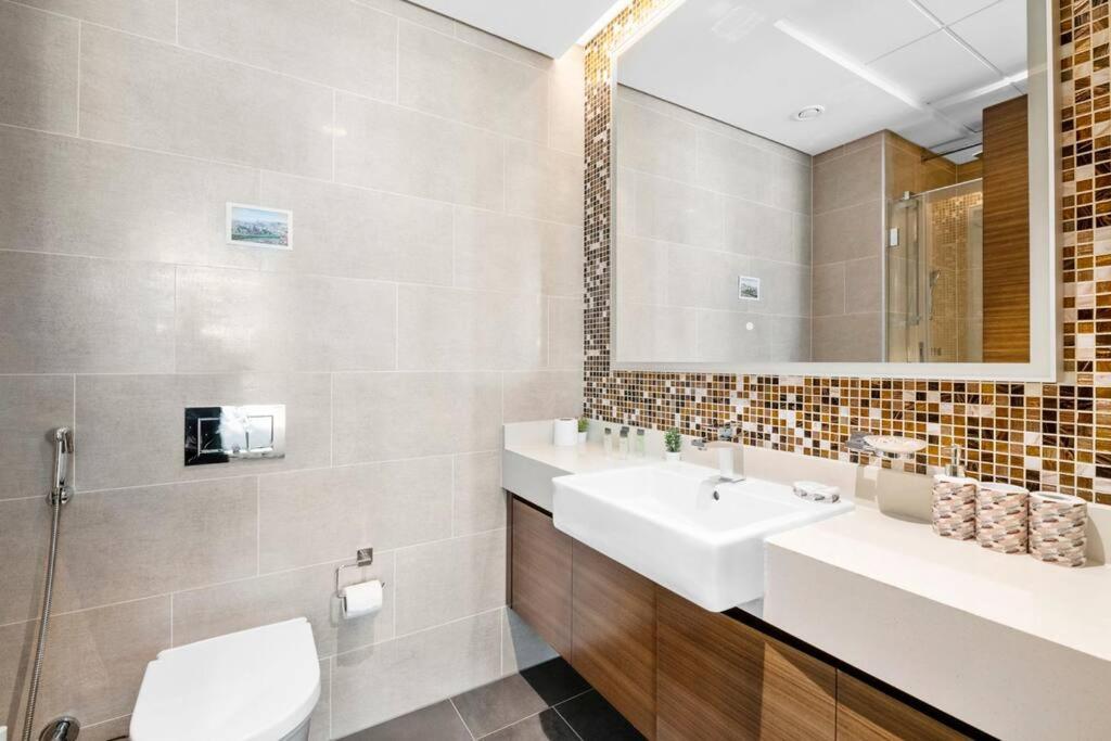 Stonetree - Cozy 1 Bedroom In Sobha Hartland Greens 1 *
